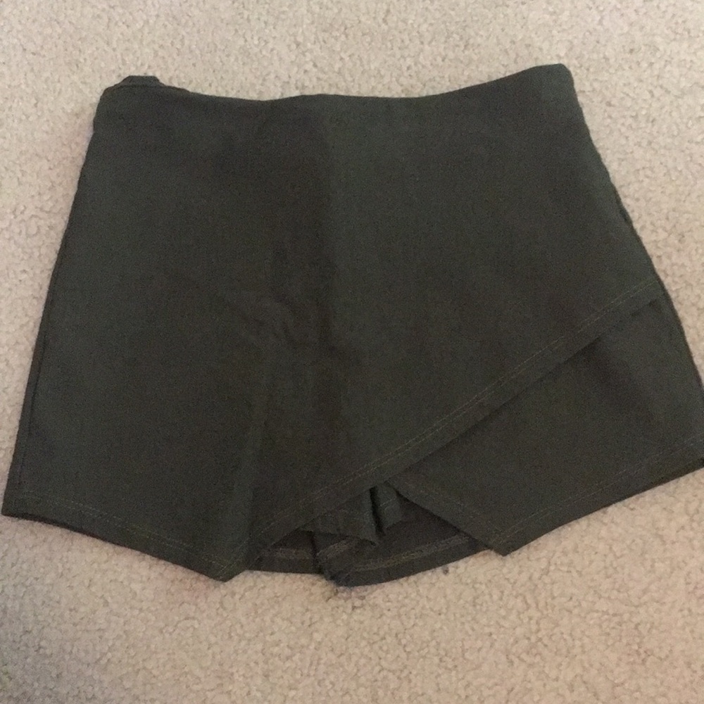 Army green envelope skort